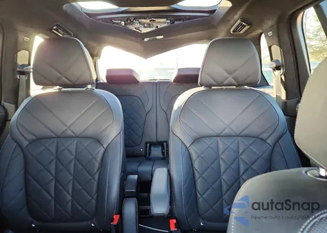 2025 BMW X7 xDrive40I z USA, uszkodzony, nr VIN 5UX23EM02S9W23009